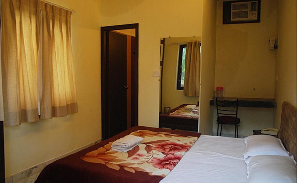 Divine Ganga Cottage Rishikesh Phòng bức ảnh